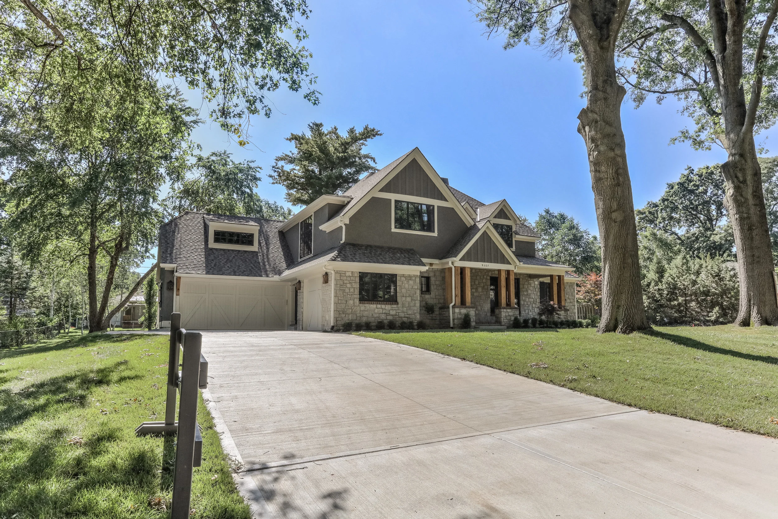 Cherokee Place — KOENIG Building + Restoration