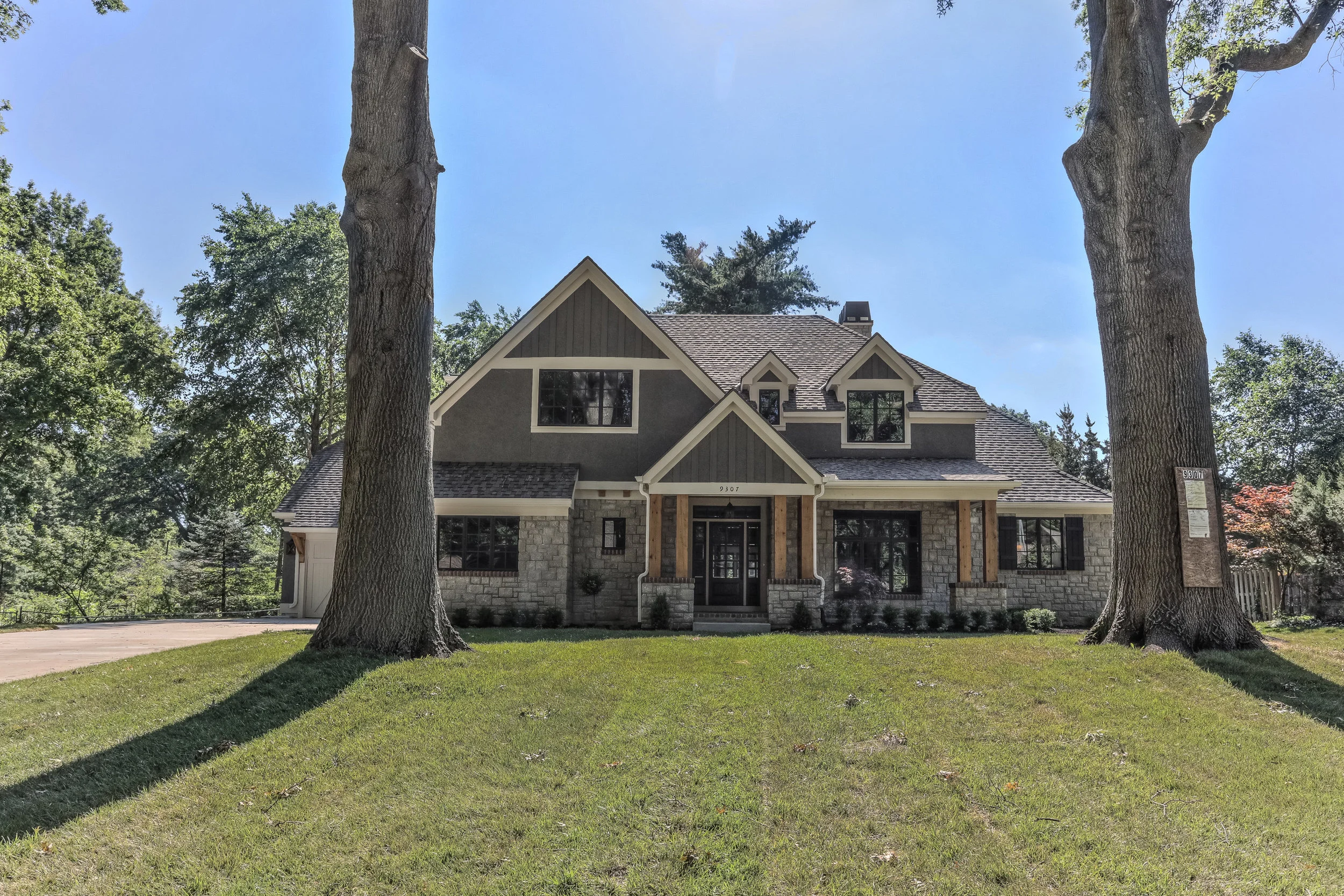 Cherokee Place — KOENIG Building + Restoration