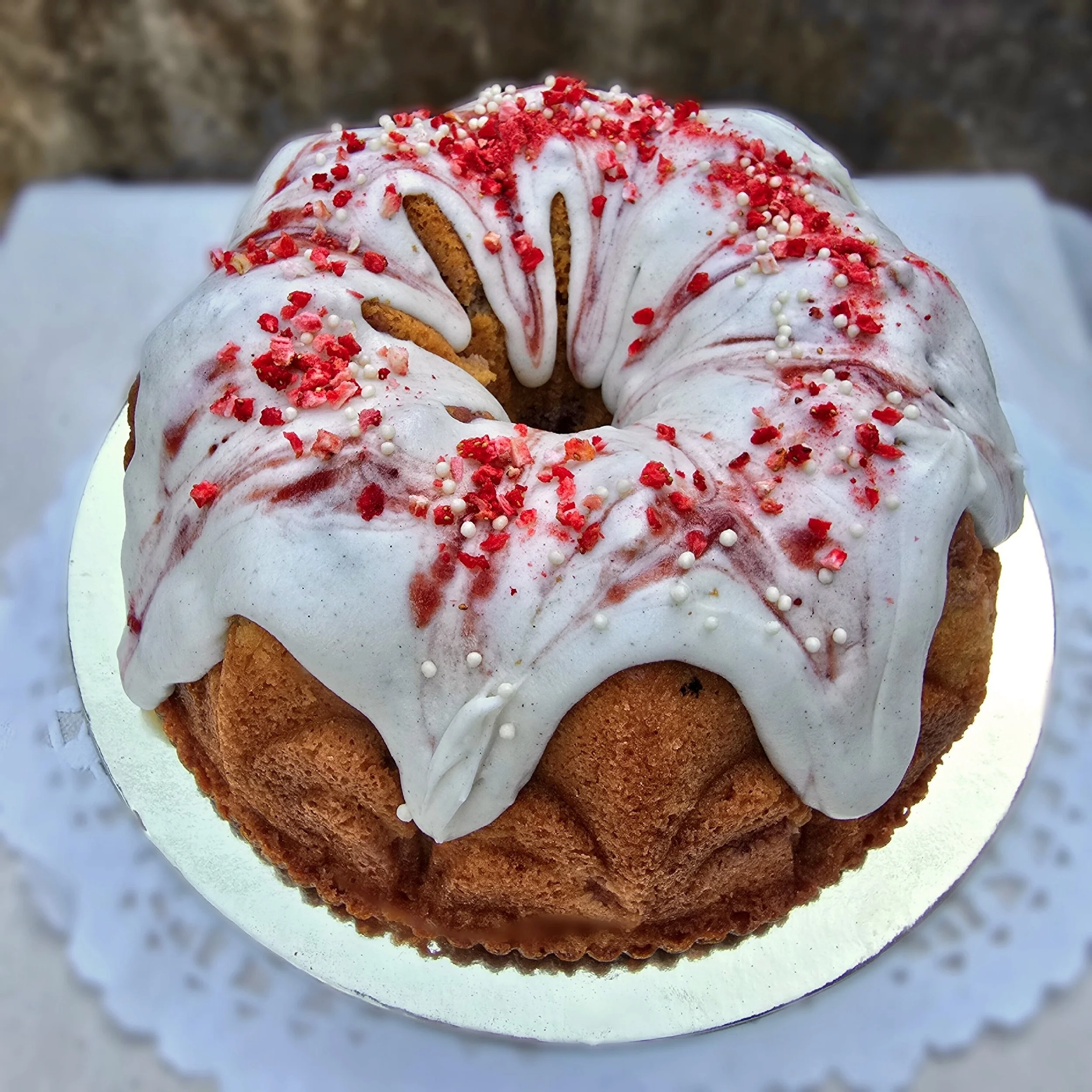 Strawberry & Madagascar Vanilla Bundt Cake