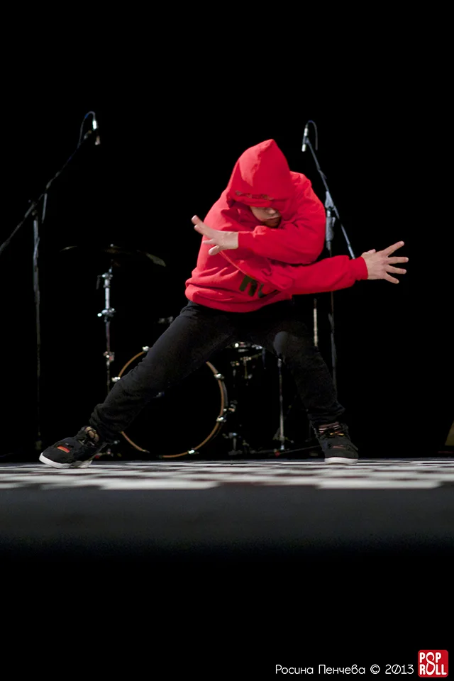 8_Performance_7_s.jpg