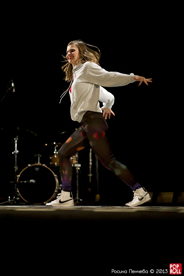 8_Performance_24_s.jpg