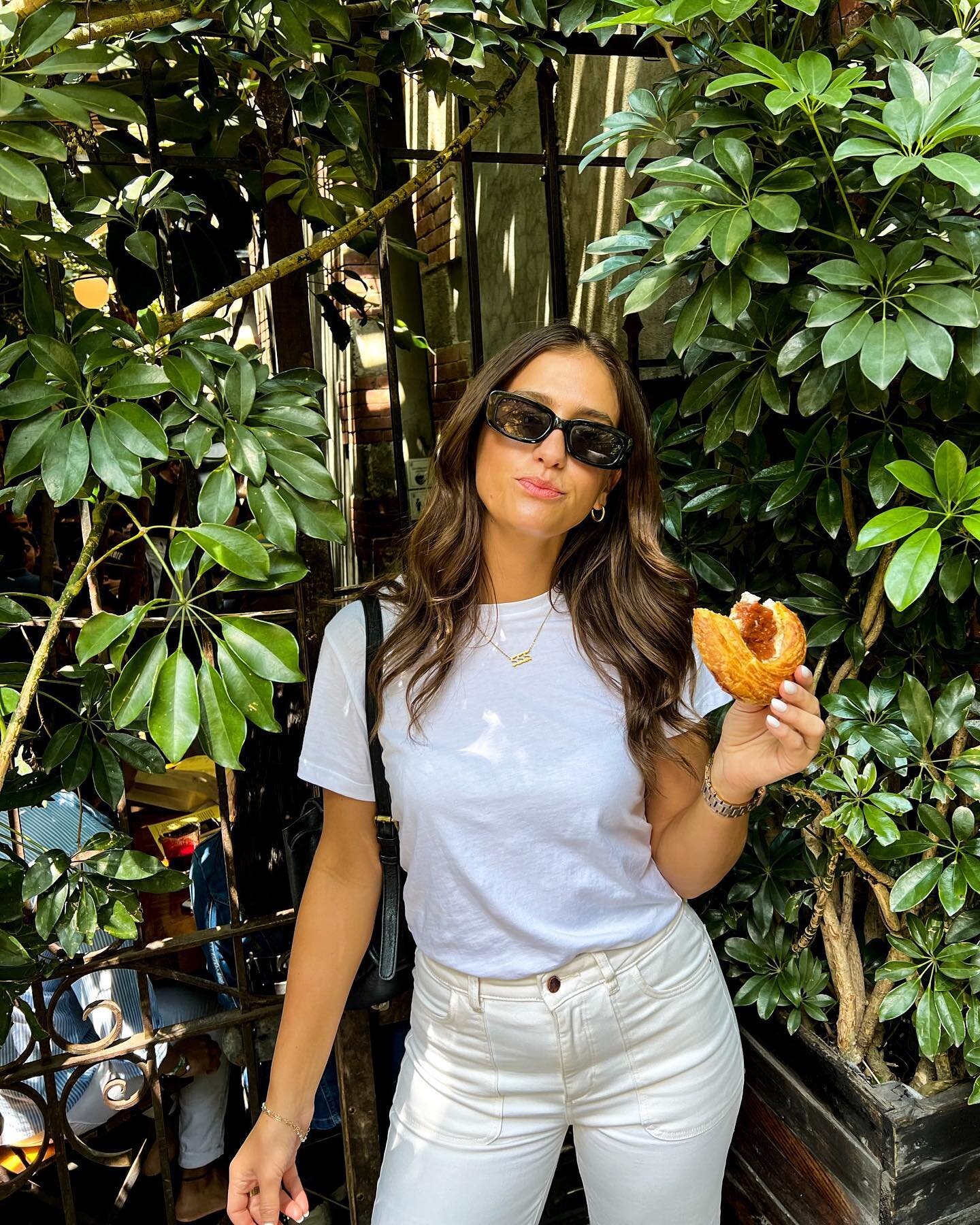 Just a girl &amp; her pastree 🥐