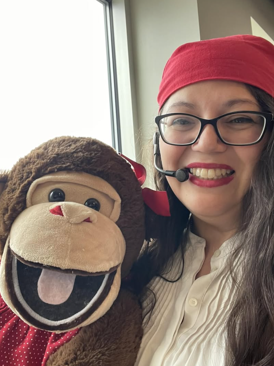 PeanutsPlayhouse- pirate Kasandra with monkey.png