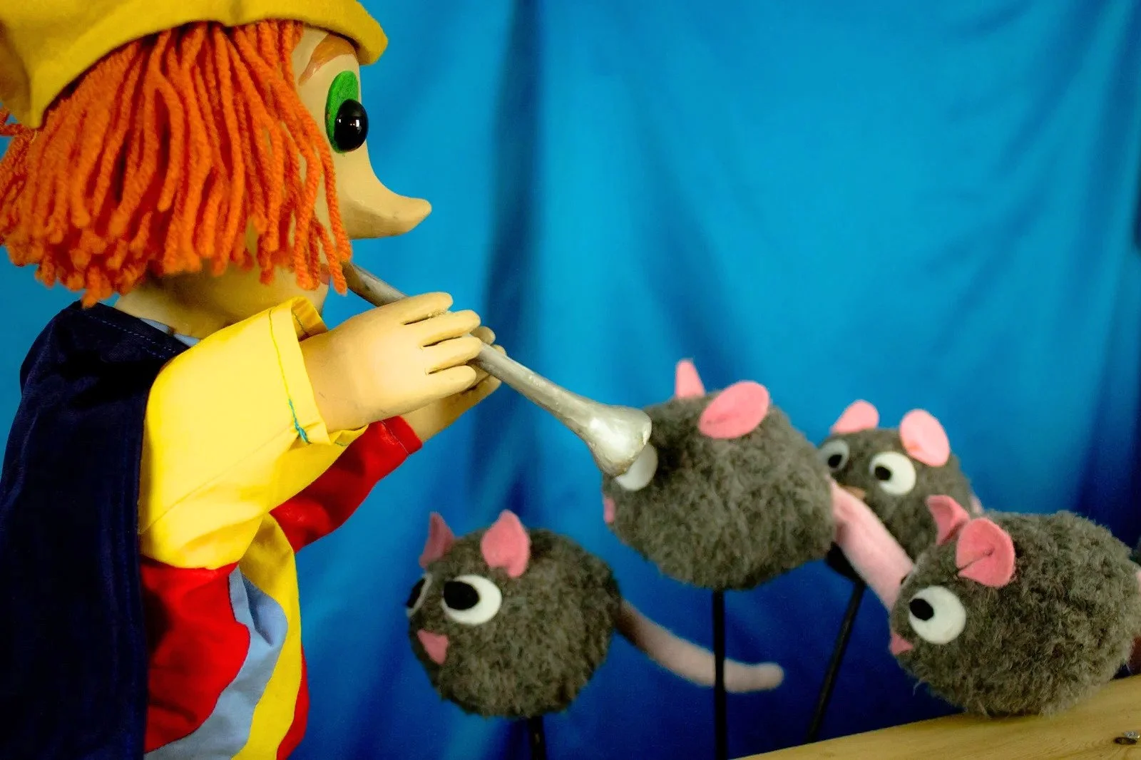 The Pied Piper of Hamelin by CactusHead Puppets.jpg
