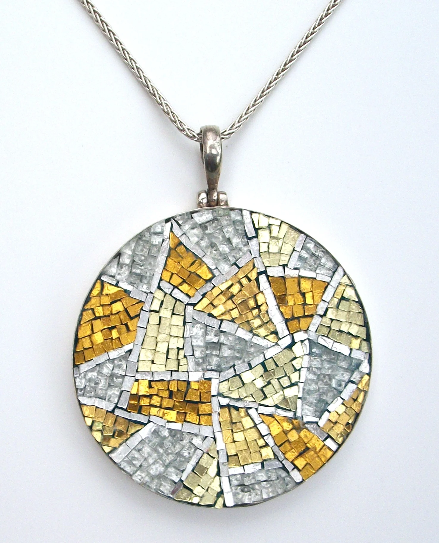Pendant-Margo Anton.jpg