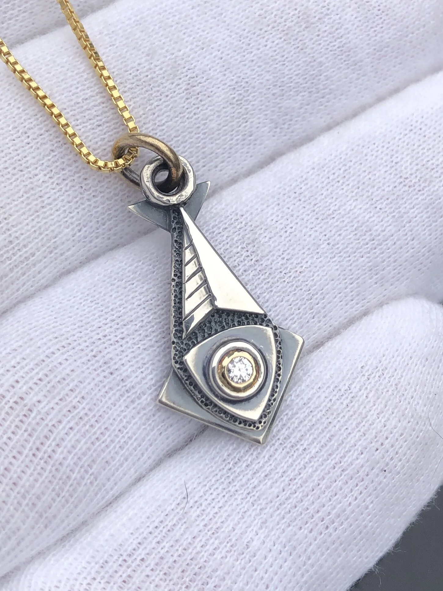 6BF37457-7253-43B8-93BA-90D5A0C5513C