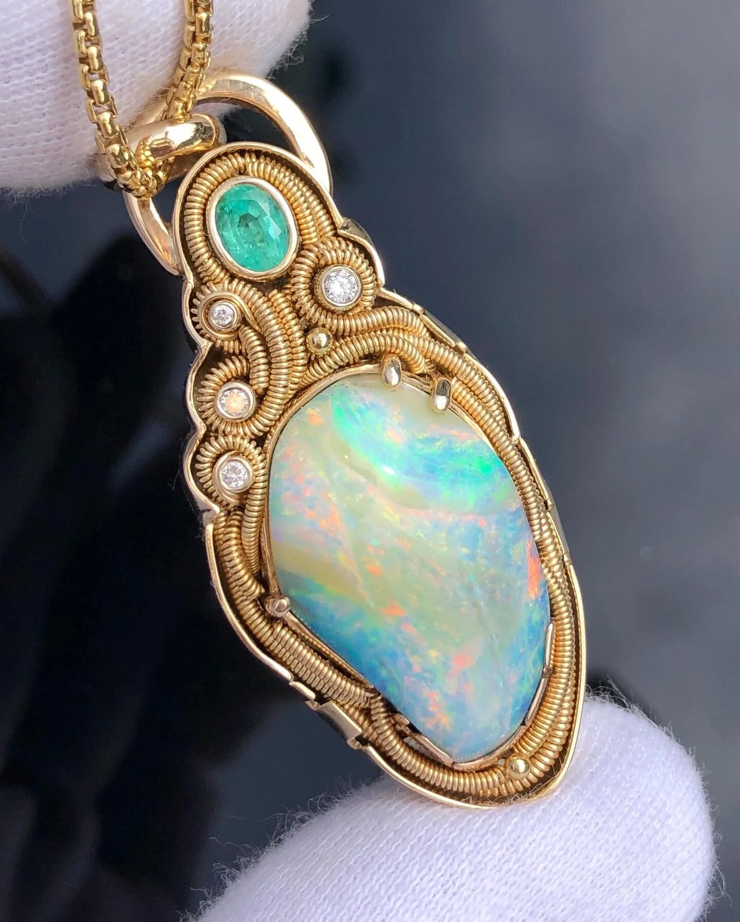 52D28B29-A3B2-467A-AF78-BFBA4CEC3D40