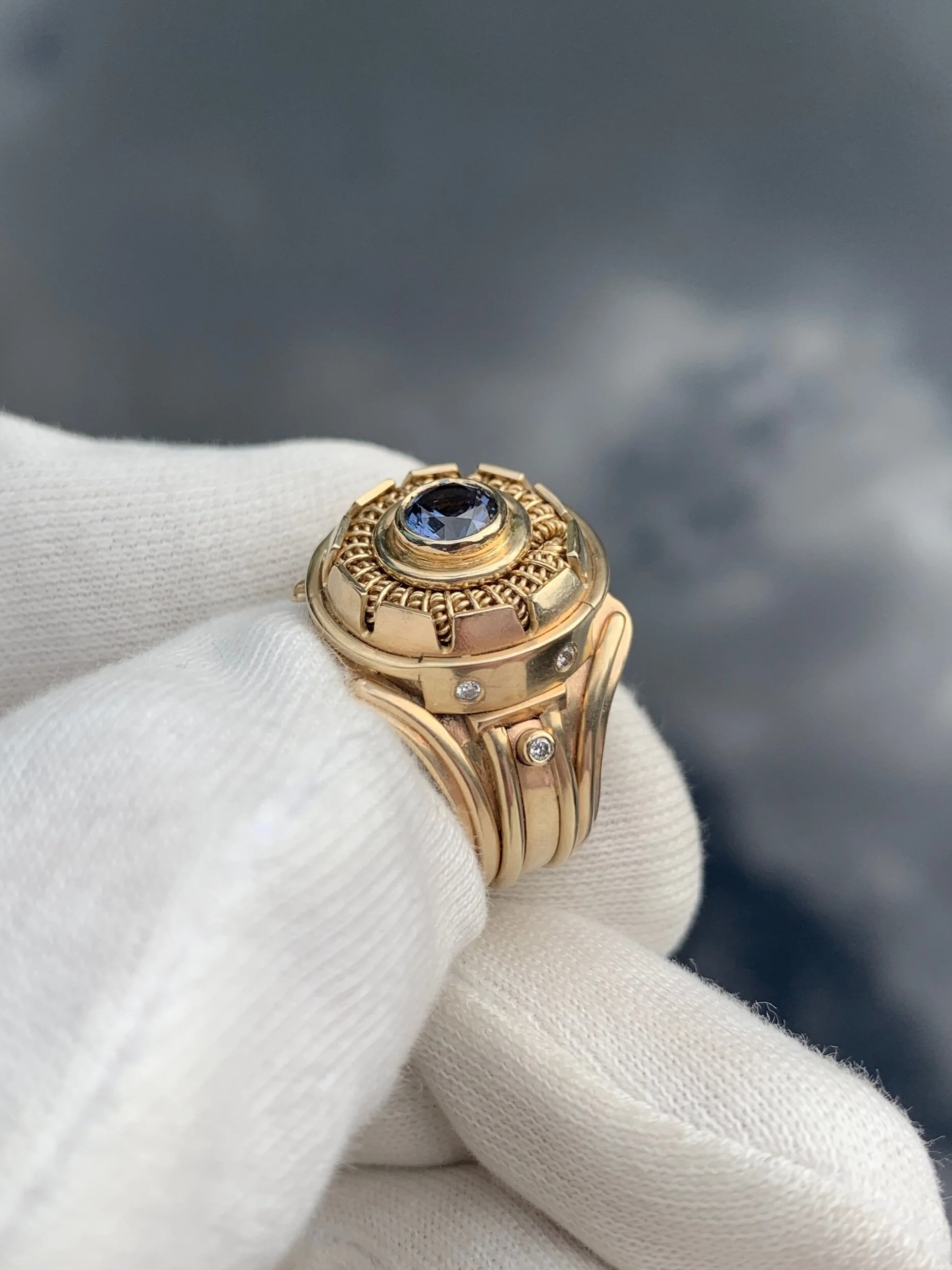 74BBB54F-AF61-4946-BD1F-BD5469CD1BA8