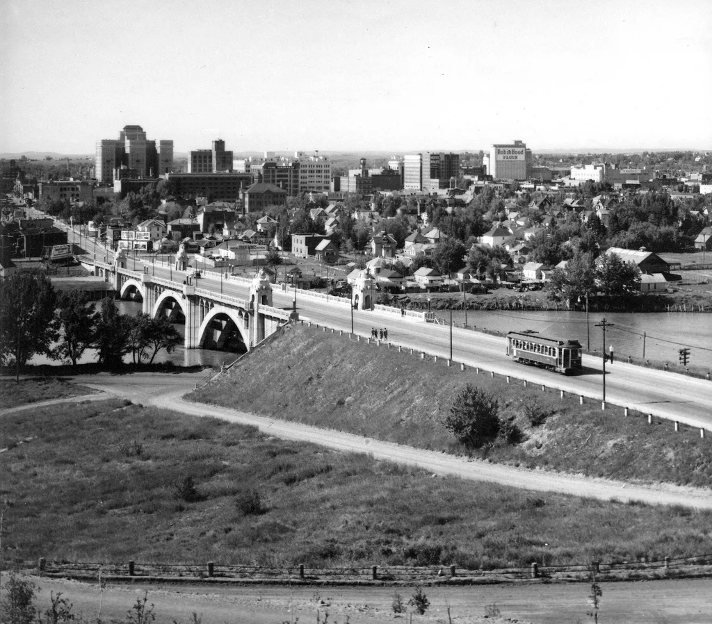 Pre-War Calgary – Looking toward the Centre Street Bridge and downtown.