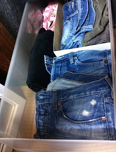 収納するもののサイズに合わせた仕切りが可能。 #organize#closet#pants#shoesbox#partation#idea