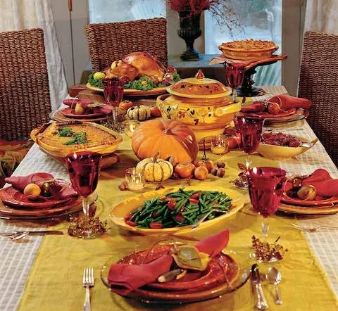  いろいろなお料理を囲んで楽しい会話。最高にHappyなひととき♡ #thanksgiving#feast#dinenr#family#table