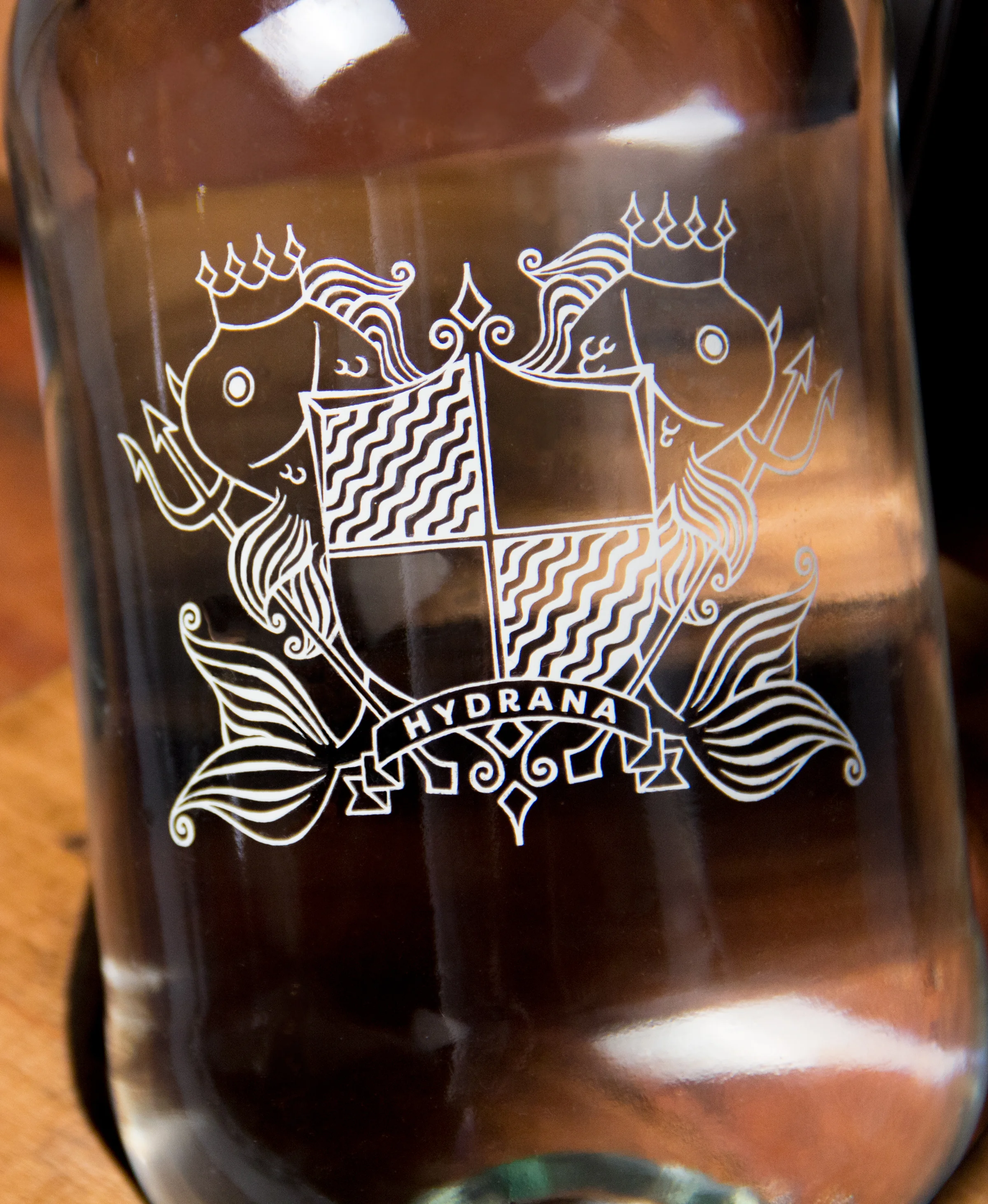 pw_hydrana_coatofarms02.jpg