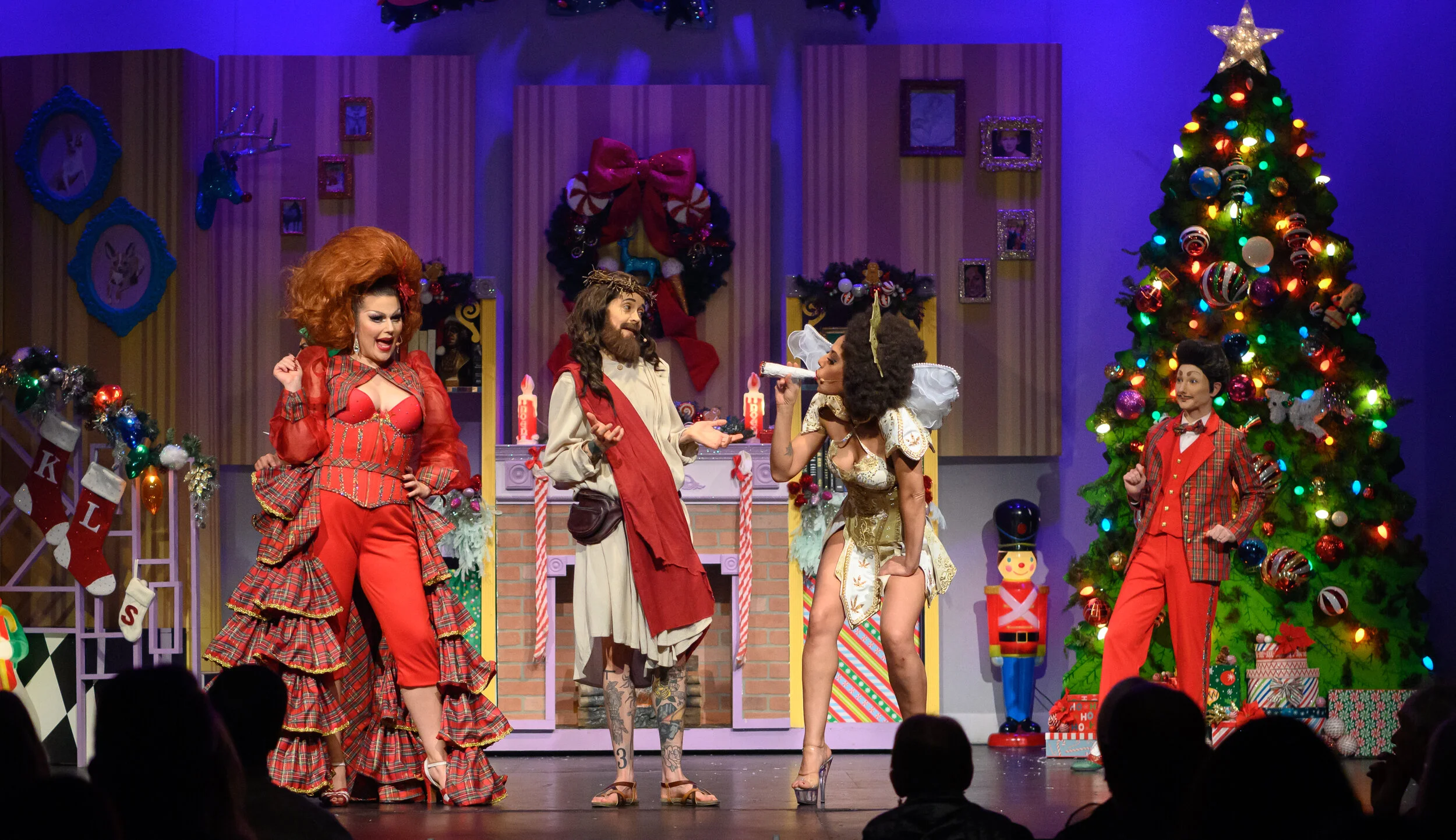 KittenNLou-JingleAllTheGay2019-94.jpg