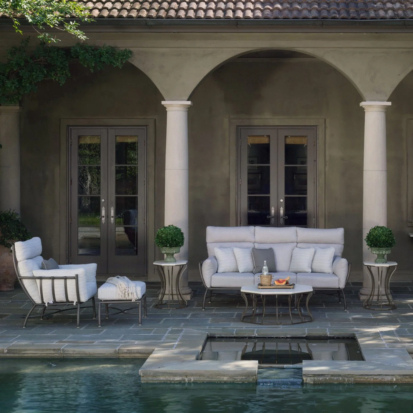 Summer-Classics-Majorca-Outdoor-Furniture-Charlotte-NC-2.jpg (Copy)