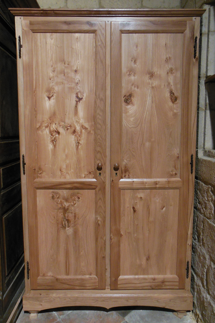 Armoire en orme (Elm)