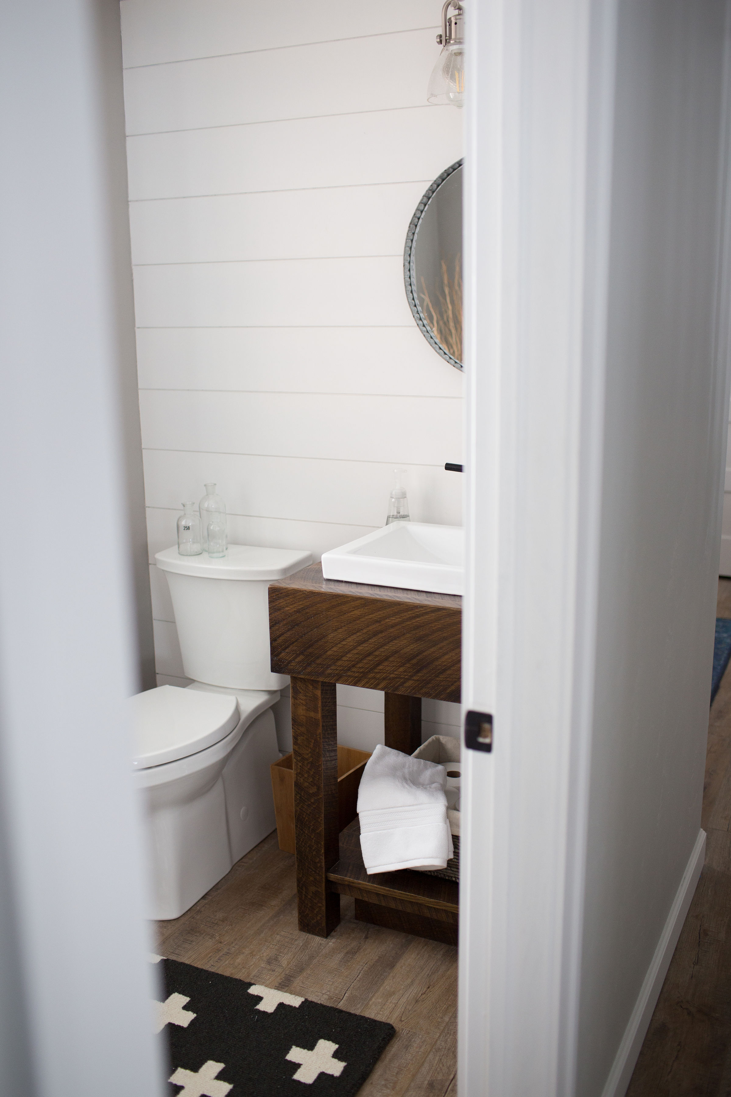 01 Powder room .jpg