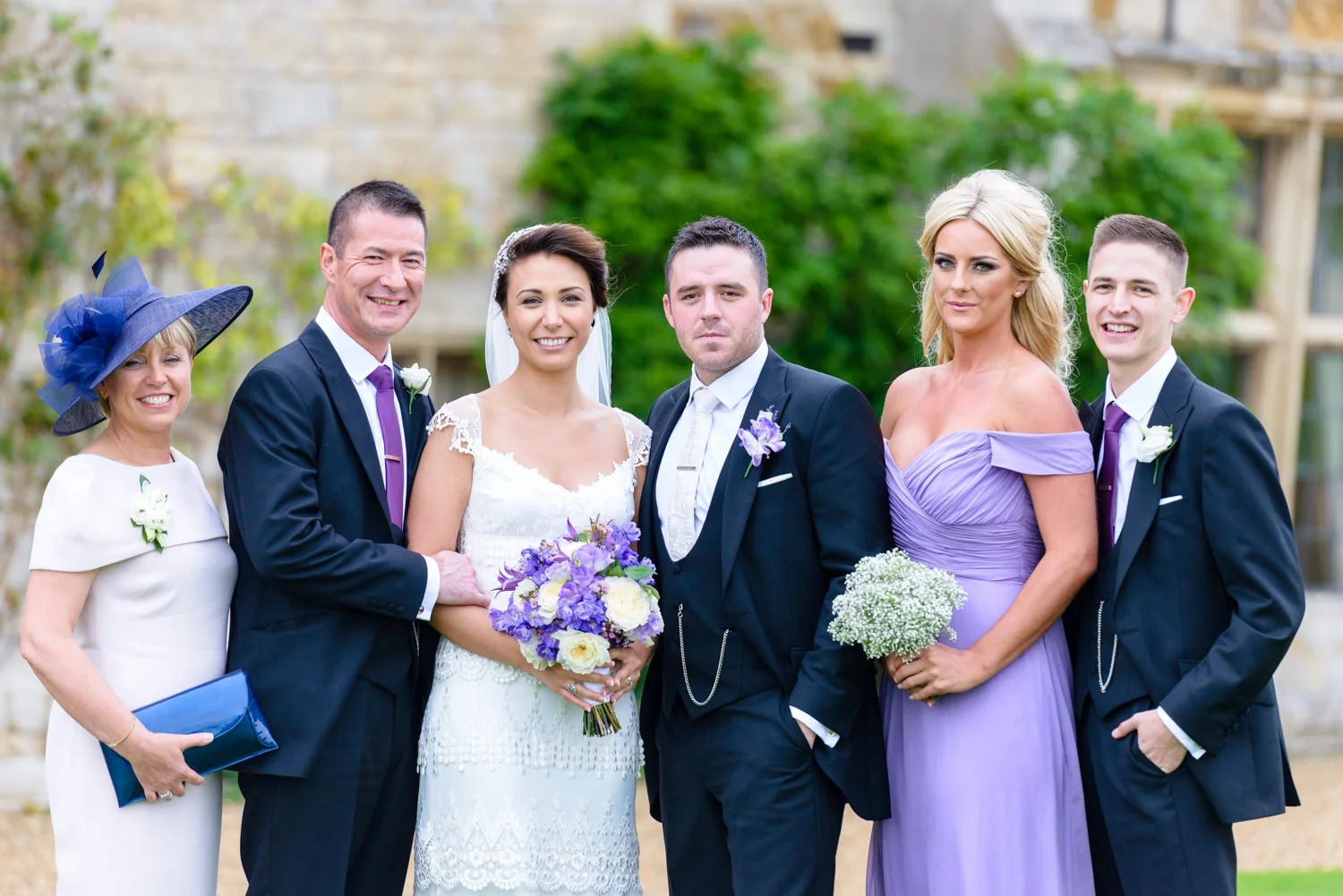 How Much Time Should You Allow For Formal Photographs At Your Wedding
