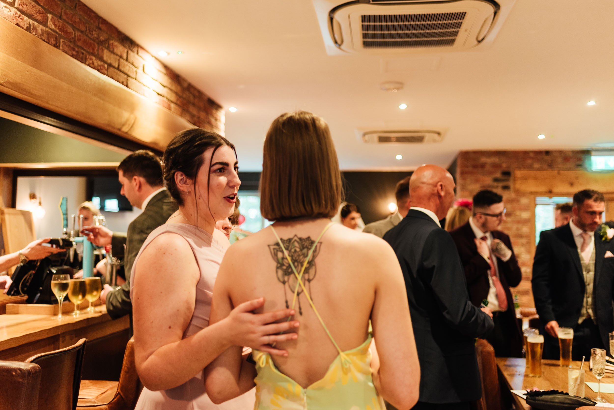 white-hart-inn-alfreton-wedding-photography-193.jpg