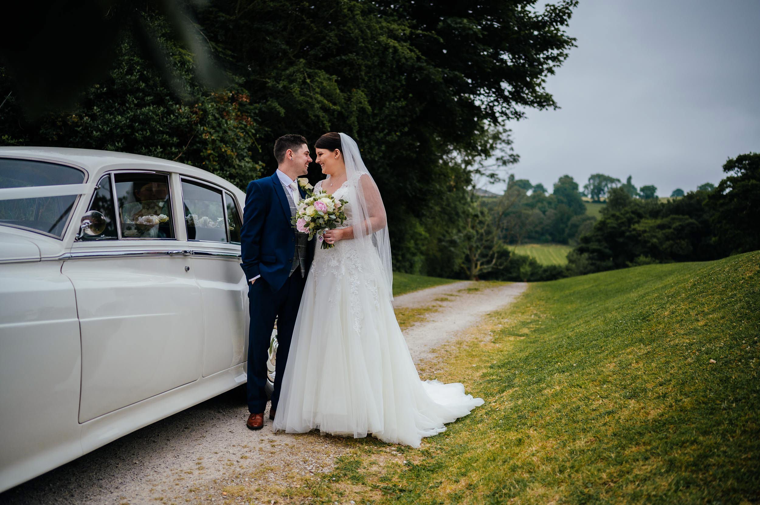 the white hart inn moor wood moor wedding photography