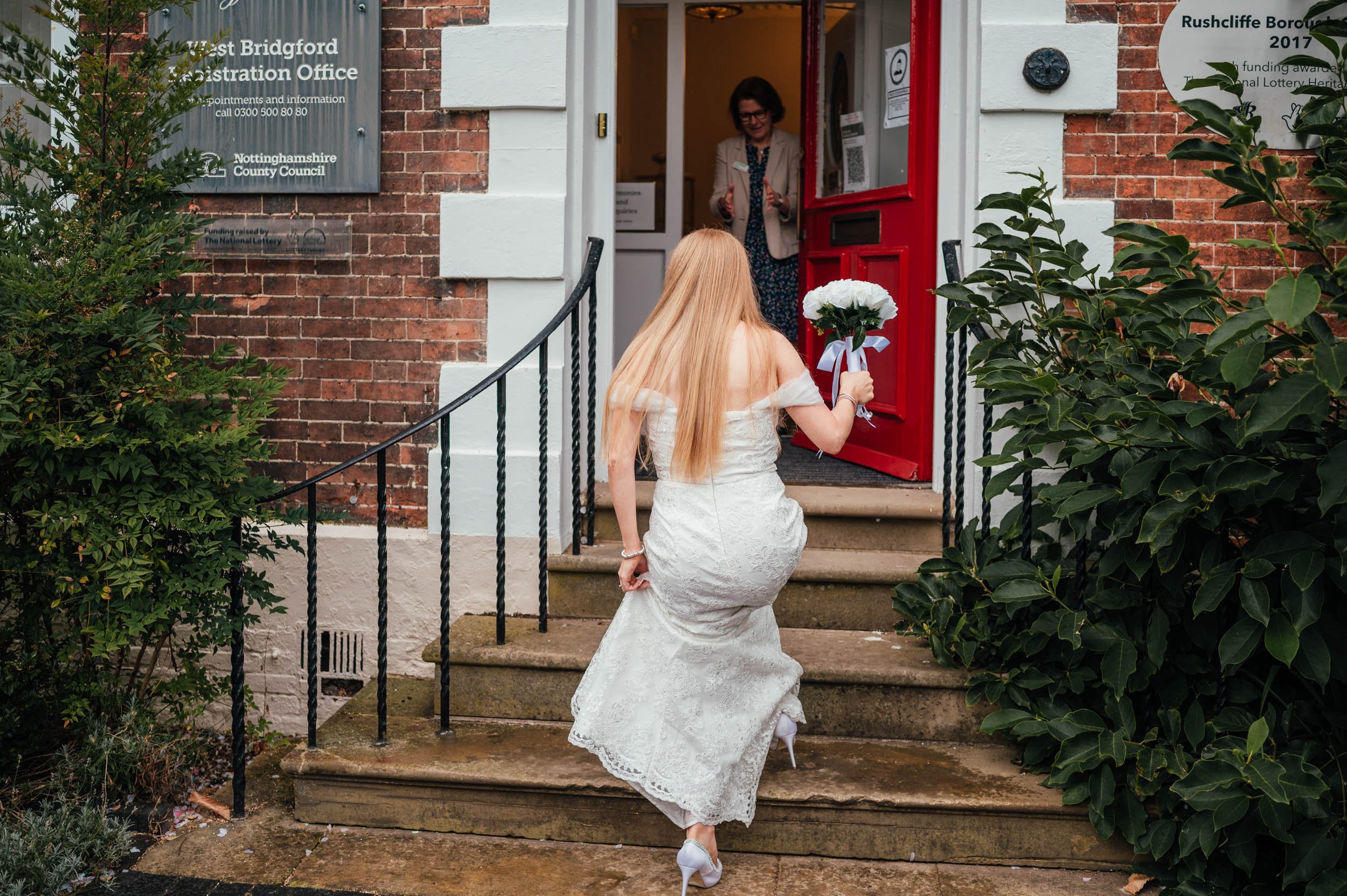 bridgford-hall-west-bridgford-nottingham-wedding-photography-18.jpg