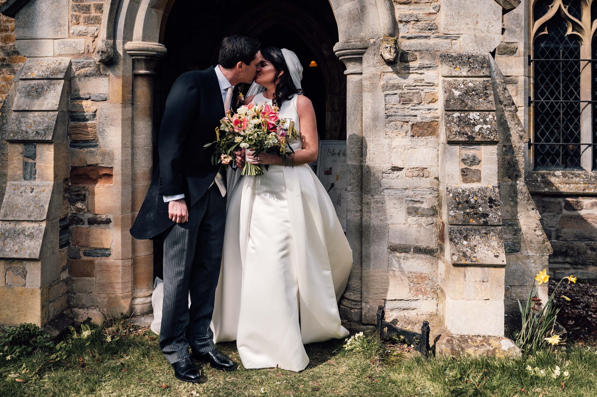 nottinghamshire-family-home-marquee-wedding-by-matt-andrew-127.jpg