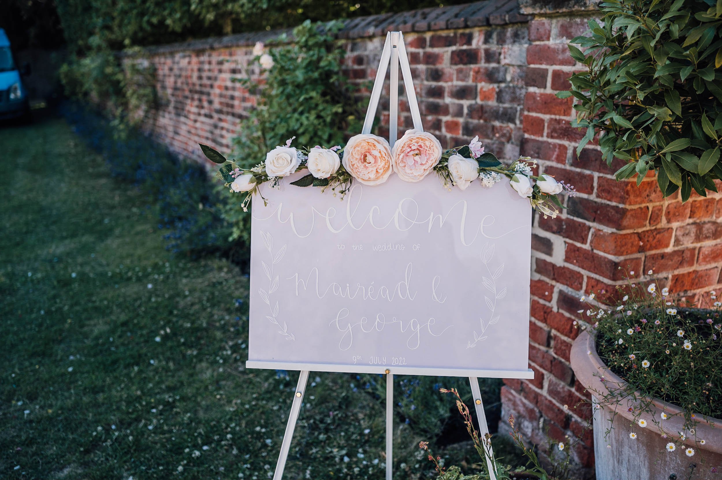 the-walled-garden-at-beeston-fileds-wedding-photos-by-matt-andrew-186.jpg