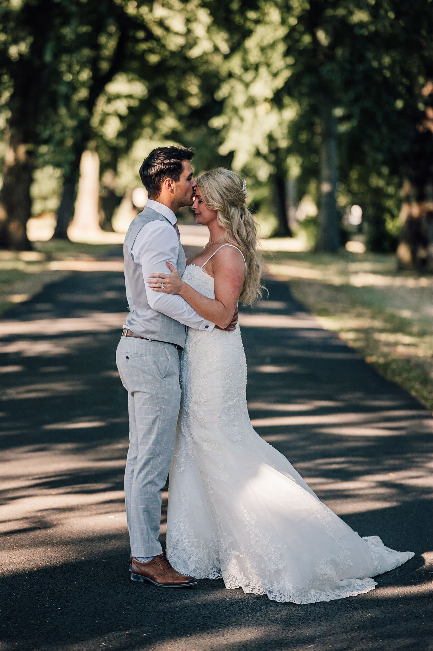 bride and groom portrait at the walled garden, beeston fields, Nottingham