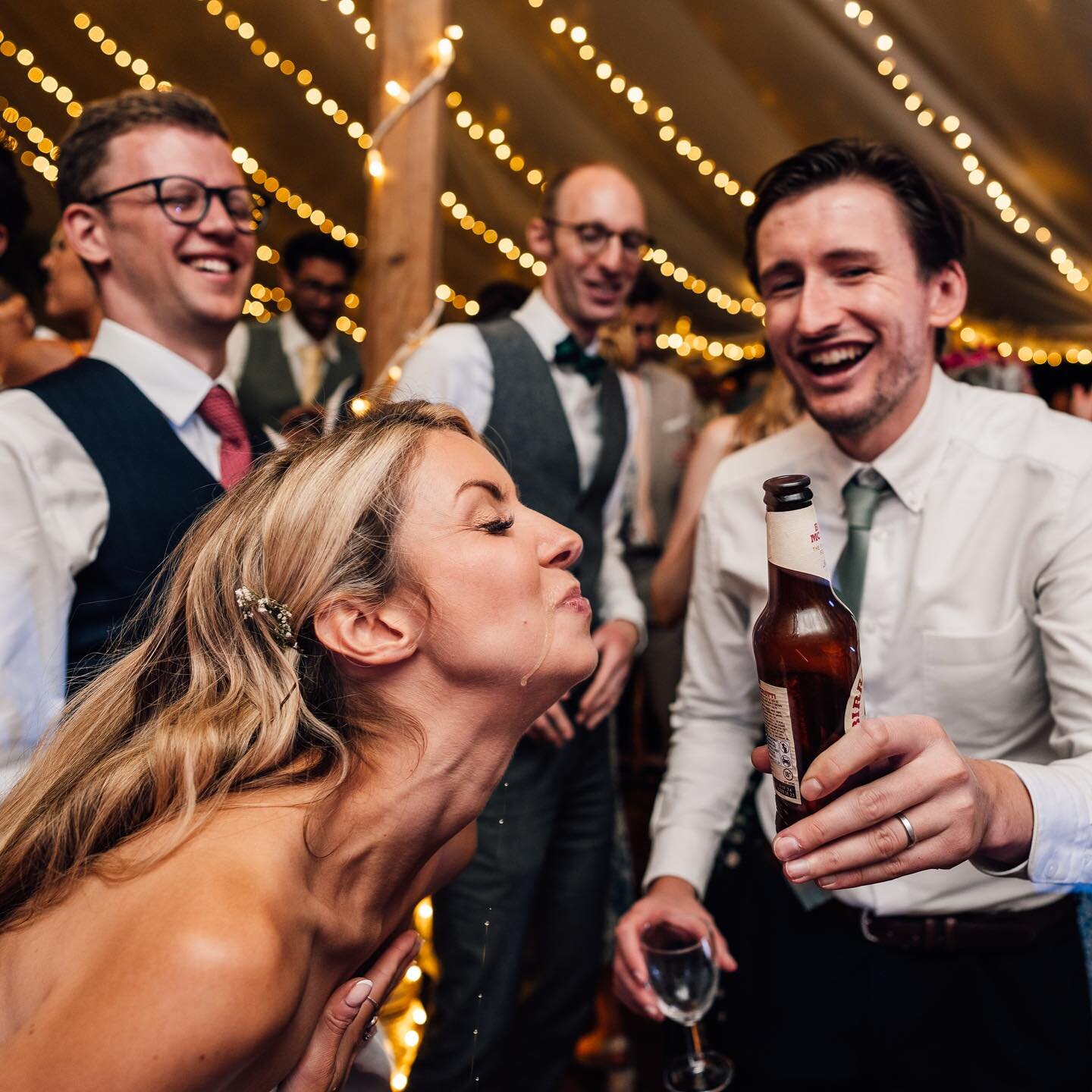 Dancefloor shenanigans!
/ 
@gemjennings91 @thatblackandwhitecatweddings  @wakingvegasuk @citreuscatering @chelseyhollandbridalhair 
#nottinghamwedding #nottinghamweddingphotographer #nottinghamweddingphotography #eastmidlandswedding #eastmidlandswedd