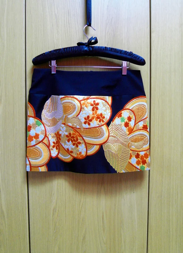 Obi Miniskirt F.jpg
