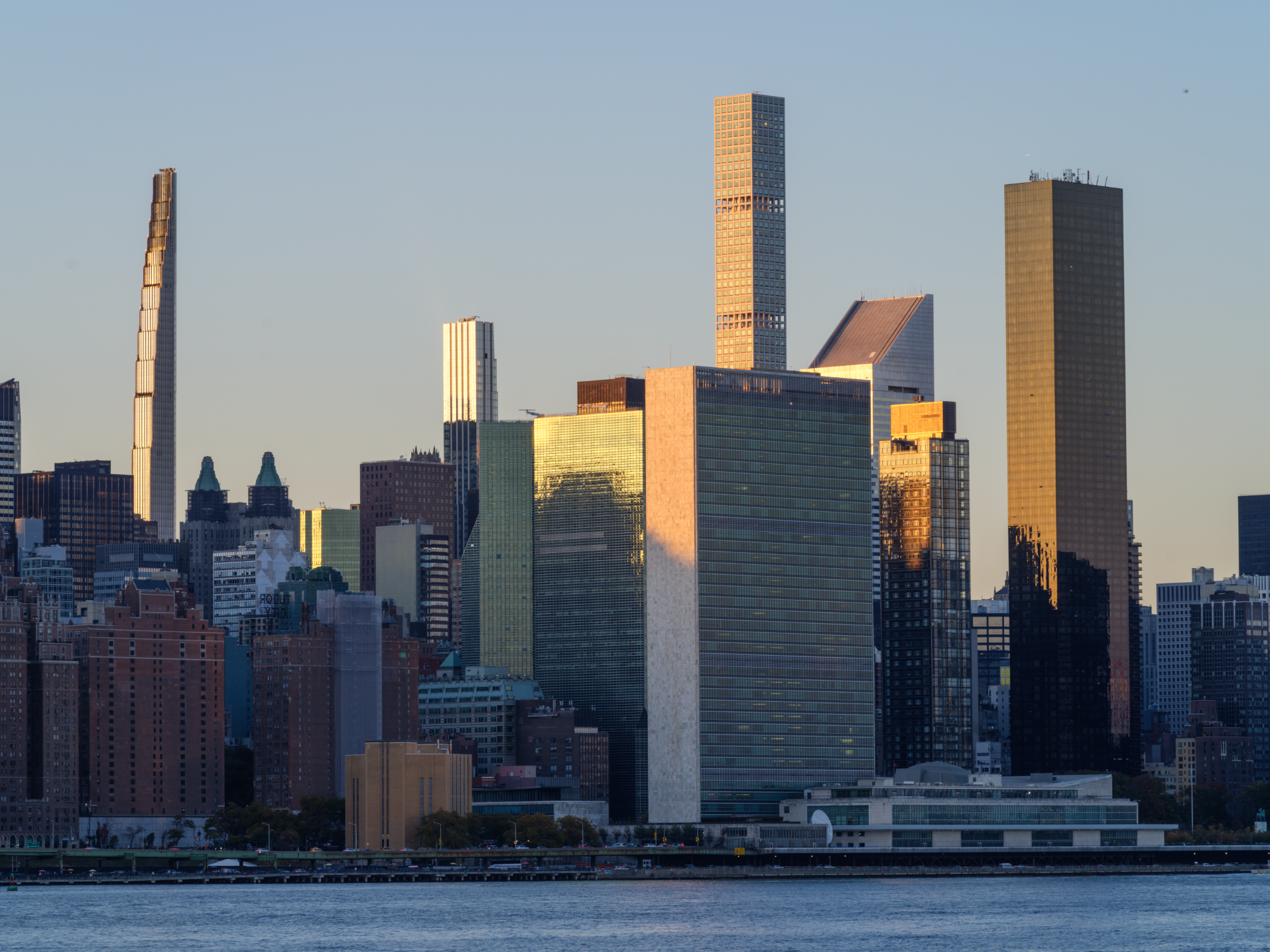 East River 25 © Studio Dubuisson 09.png