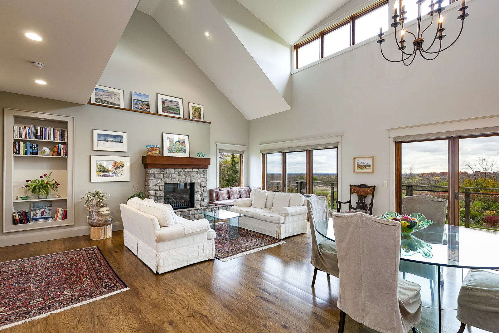 30-Oslerview-Drive_Interiors_Web-3.jpg