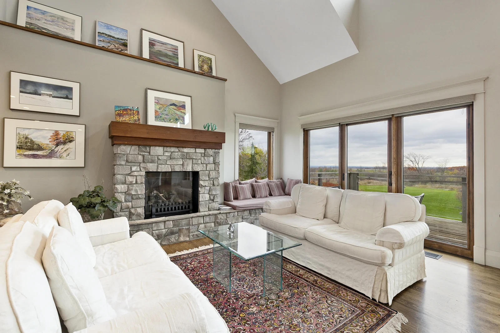 30-Oslerview-Drive_Interiors_Web-6.jpg