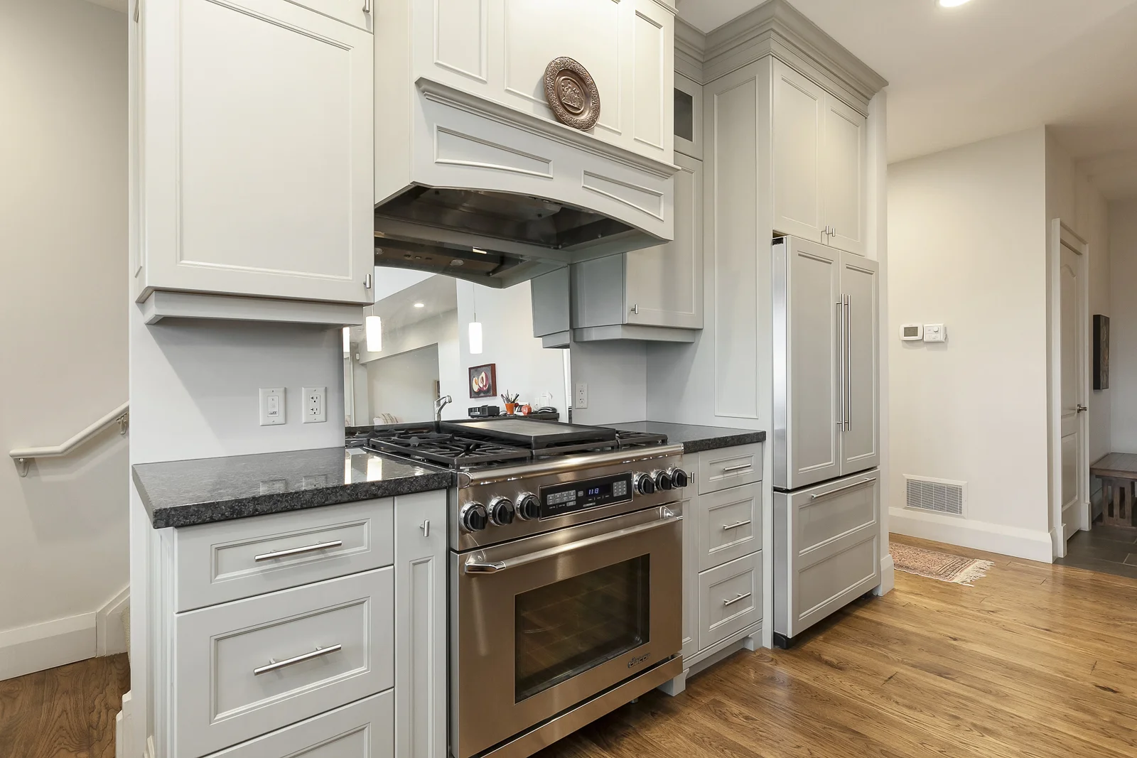 30-Oslerview-Drive_Interiors_Web-13.jpg