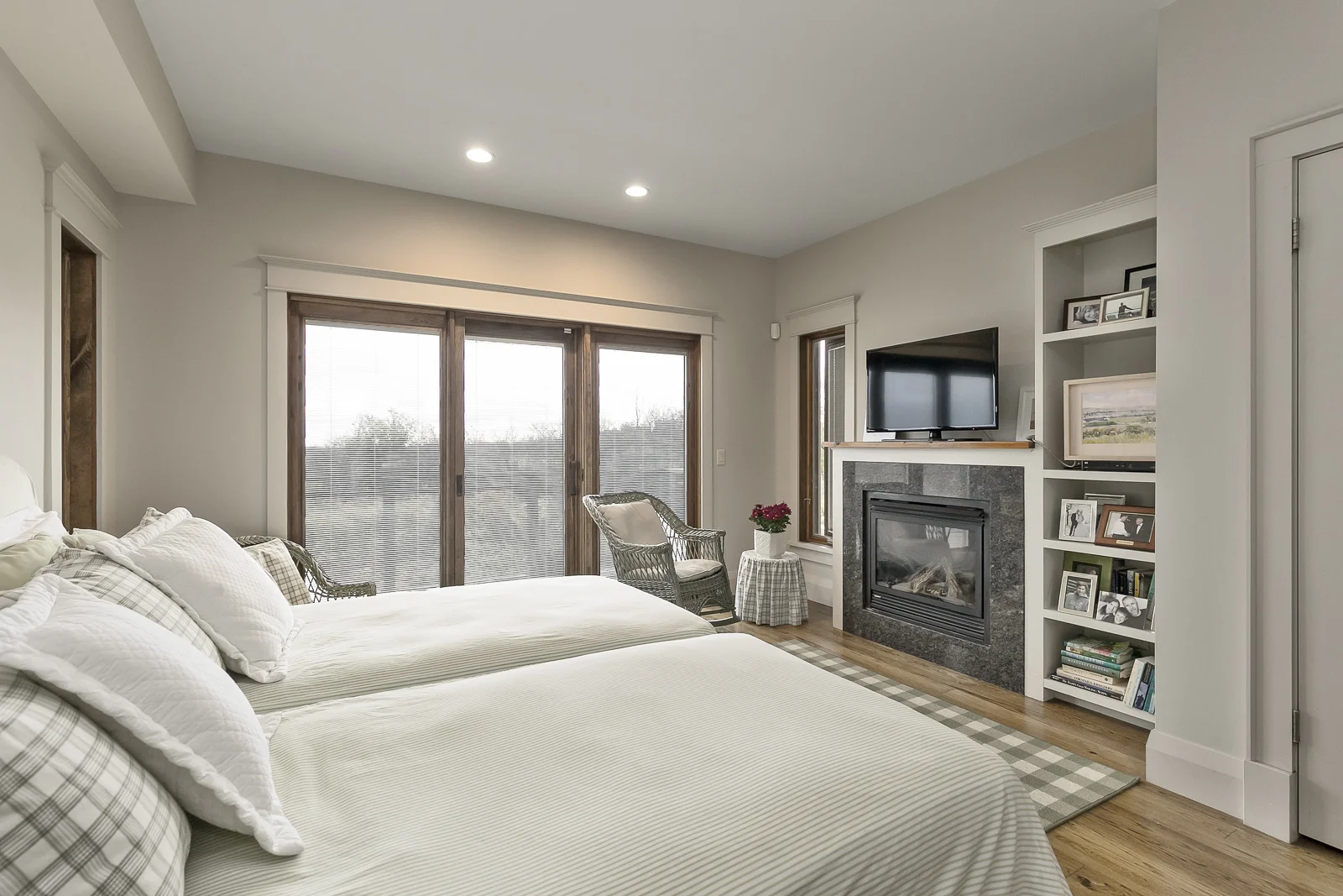 30-Oslerview-Drive_Interiors_Web-22.jpg