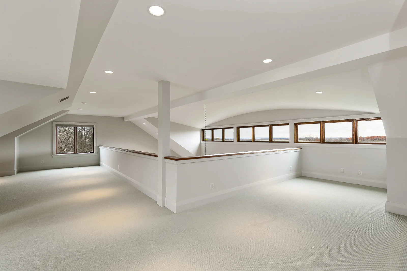 30-Oslerview-Drive_Interiors_Web-30.jpg