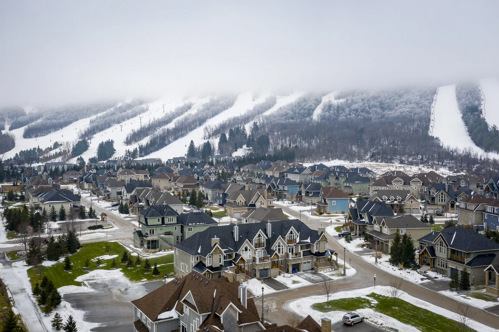 Elevated Photos Canada Collingwood Real Estate Photographer