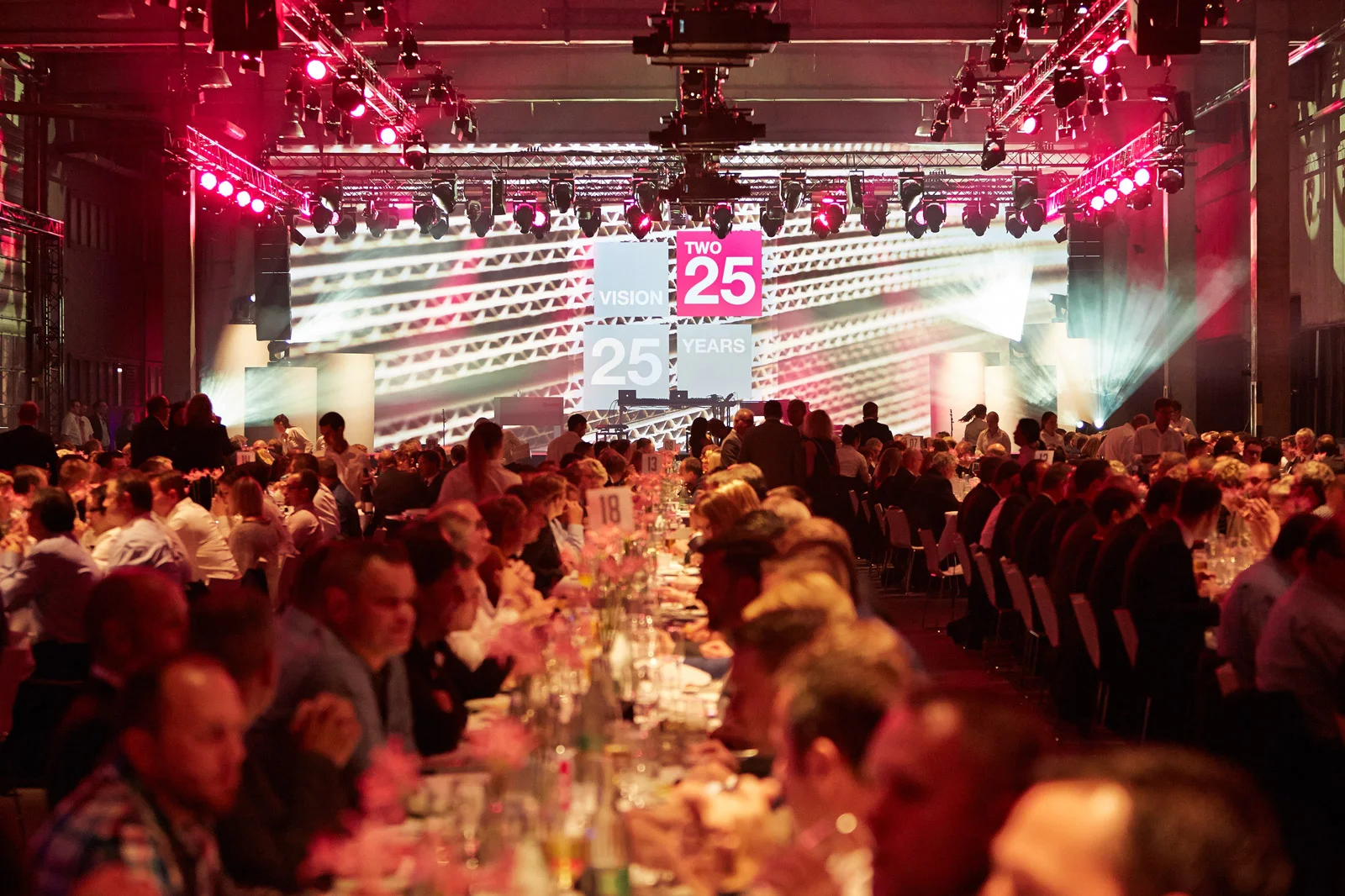 Für das Jubiläum der Progroup AG wurde die erste Produktionsstätte des Unternehmens in Offenbach/Queich zur Eventlocation.