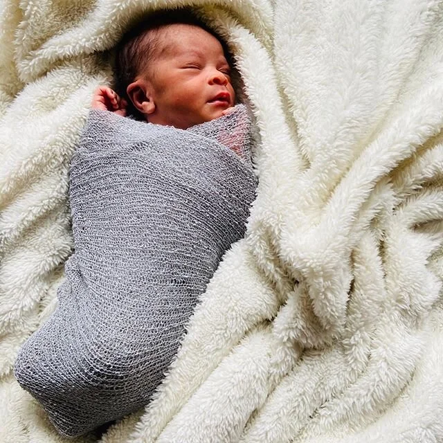 Today is our 3 year anniversary and God decided to bless us with the best gift of all.

Xaire Kaliq Ededion Idiokitas 🤎