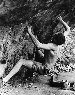Jon Dickey starting Rump to Jump , V7, at Lincoln Woods, Rhode Island.