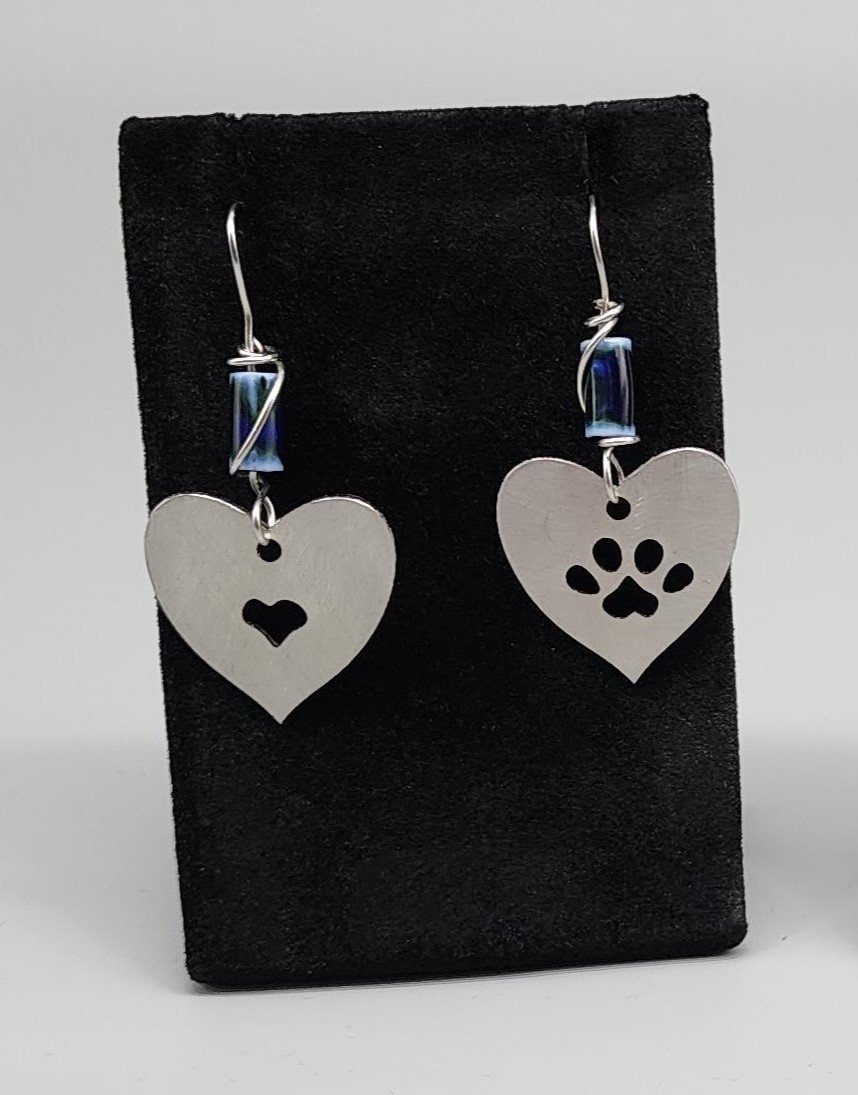 hrt-paw-ear-ss 01.jpg