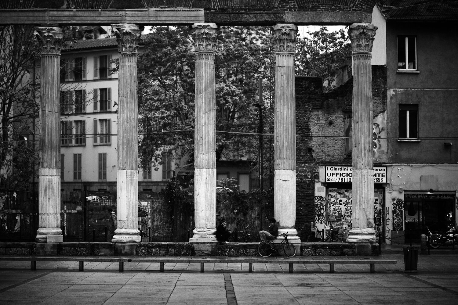  DIALOGO /  DIALOG  | colonne di San Lorenzo, Milano 2010 