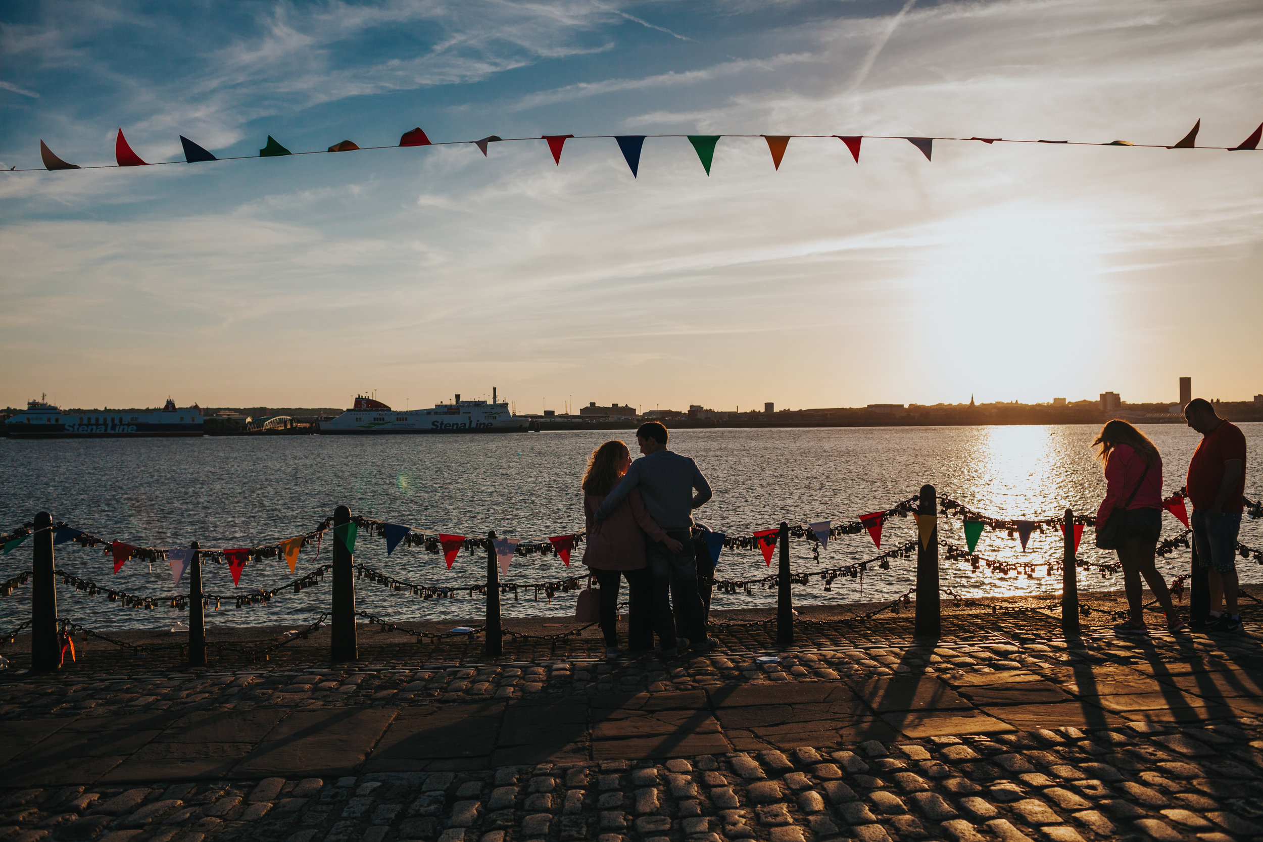 Two sea front couples