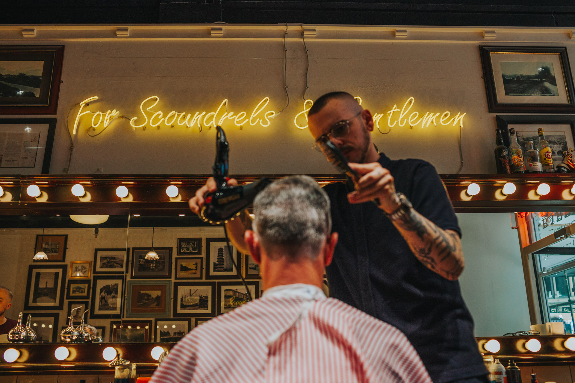 Father of the bride getting hair cut