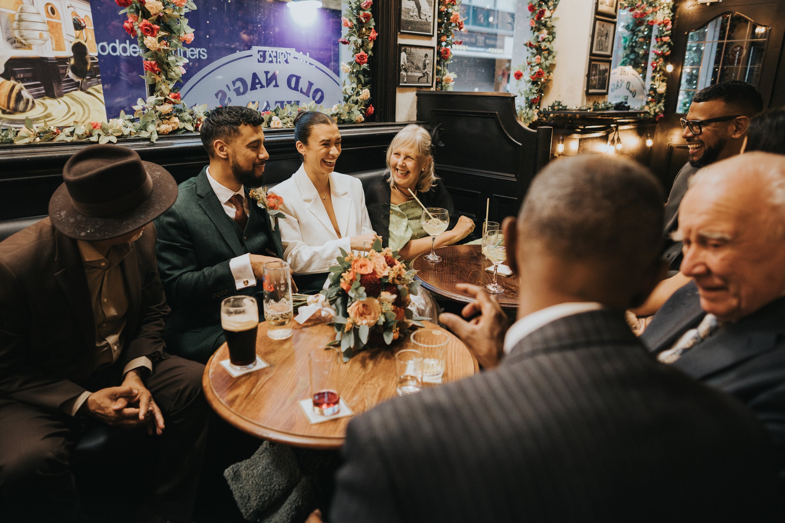 00017Manchester-pub-party-wedding.jpg