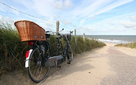 Netherland's Dunes LF1 bike path along the North Sea. Photo by Holland.com