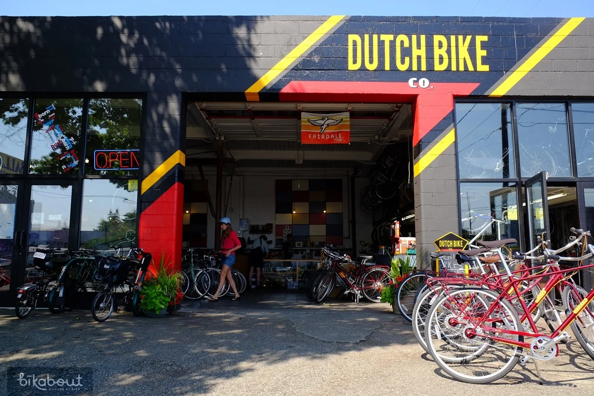 Dutch Bike Company in Seattle rents city bikes and bakfiets.
