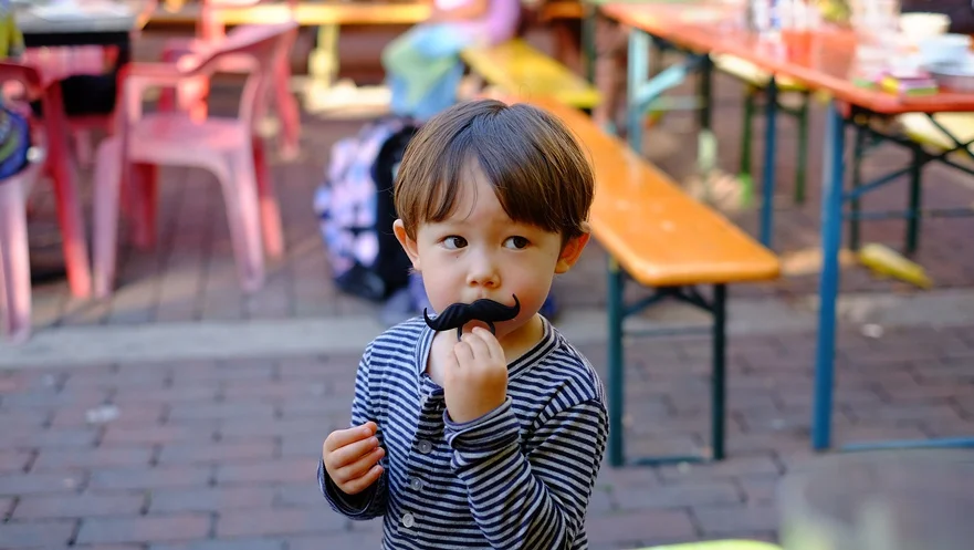 Mister Henry, enjoying Taco Boy's rockin' outdoor patio. On a sunny late afternoon, you cannot sit out here and fail to have an amazing time.