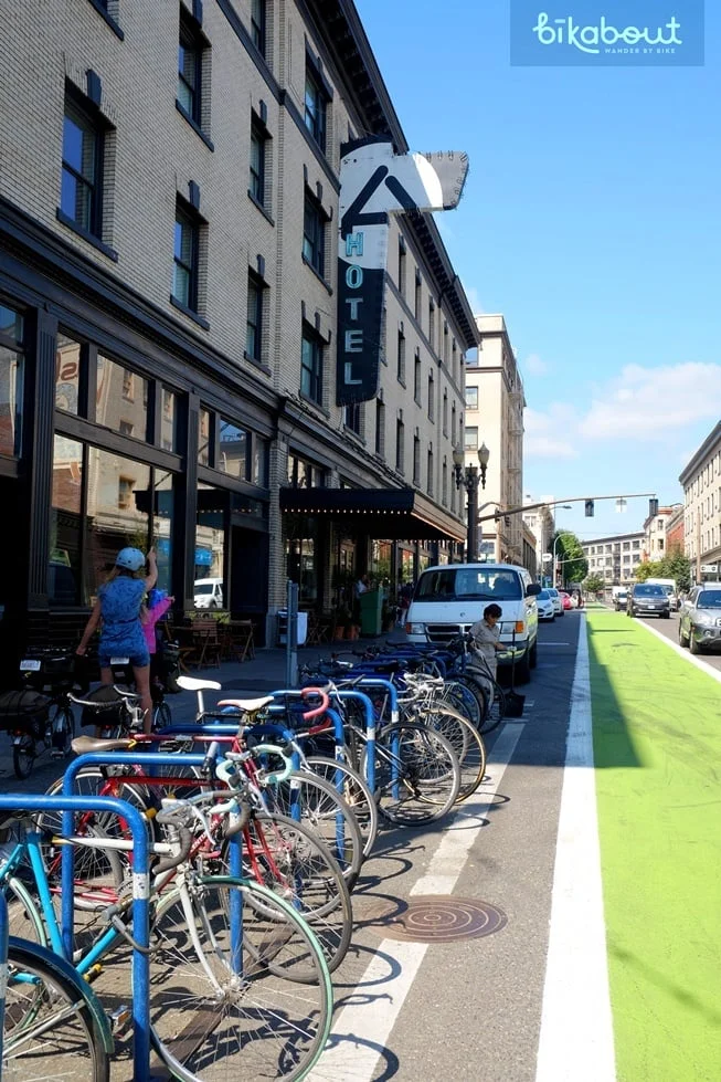 Clyde Common is located next to bike friendly, Ace Hotel, and conveniently in front of a bike corral.