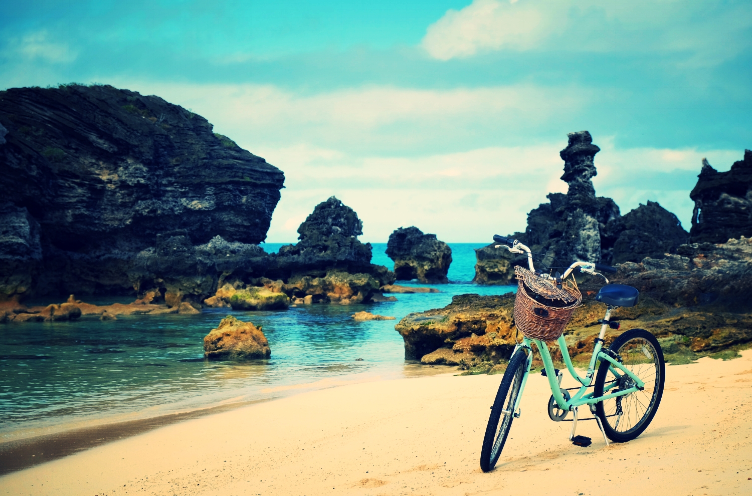 Tobacco Bay Beach in Bermuda