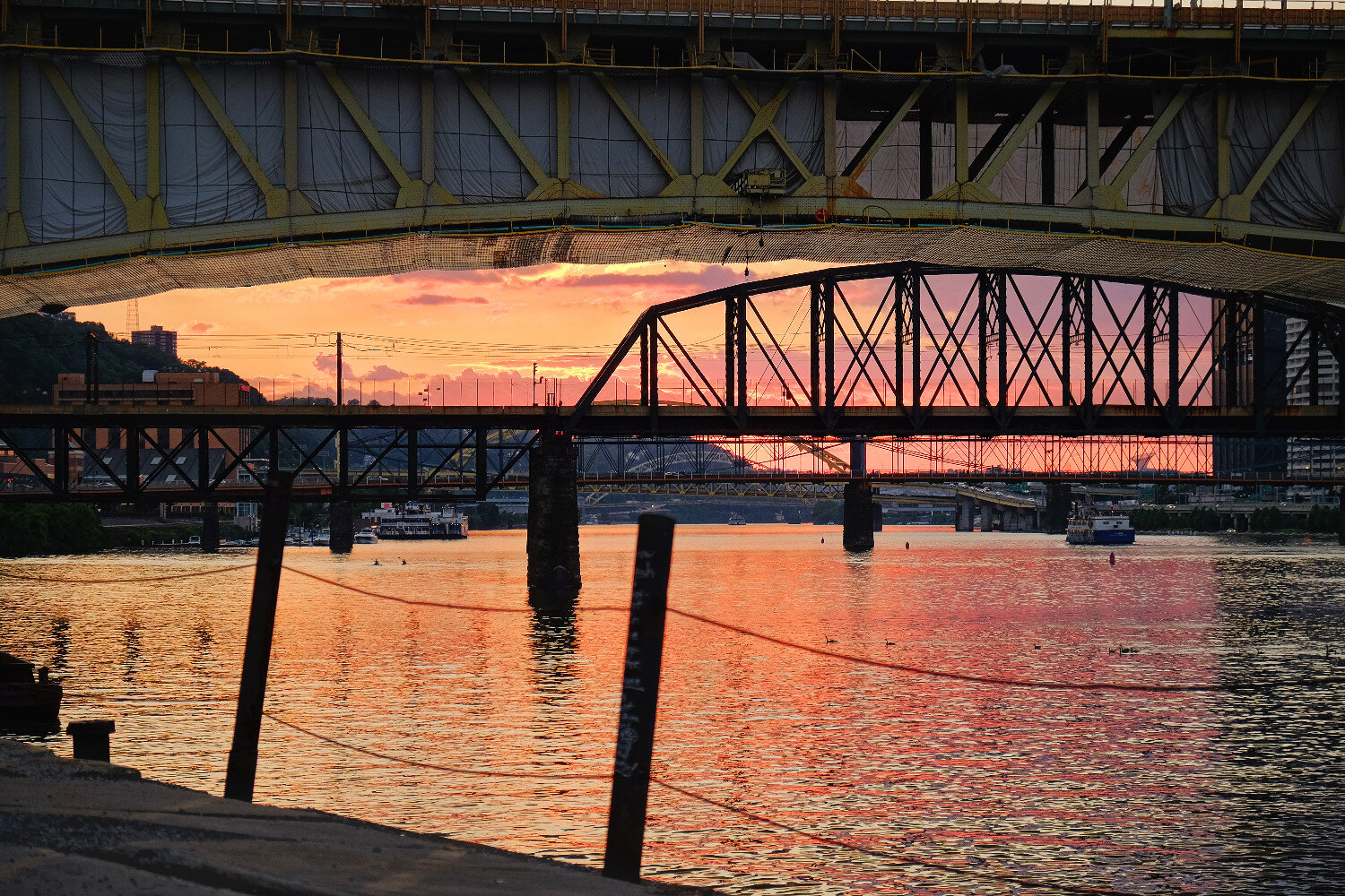 Bikabout-Pittsburgh-Three-Rivers-Heritage-Trail-south-side-skyline.jpg